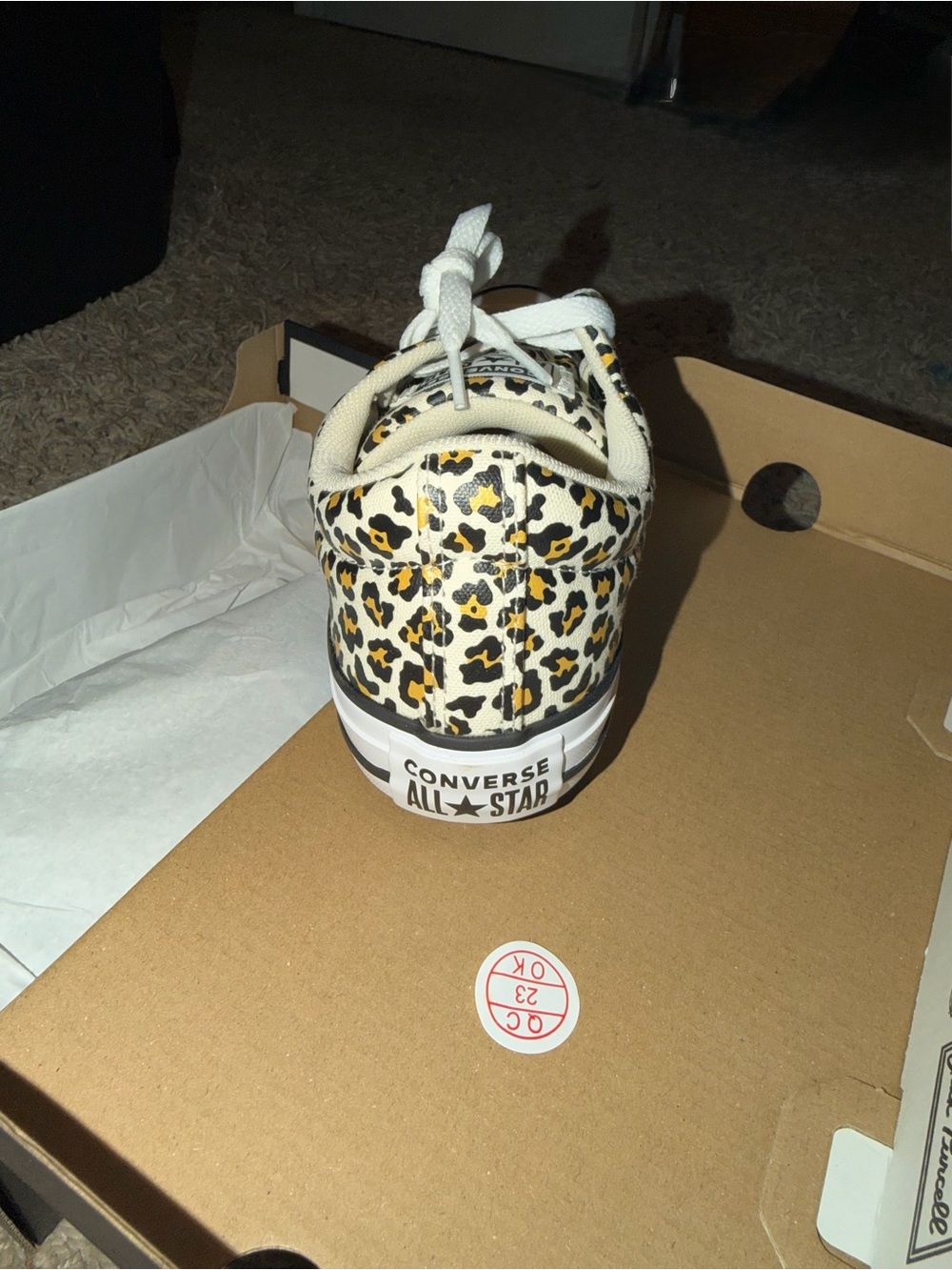 Converse Leopard Print Low Top Sneaker - padded tongue comfy cushion insole - Picture 3 of 5